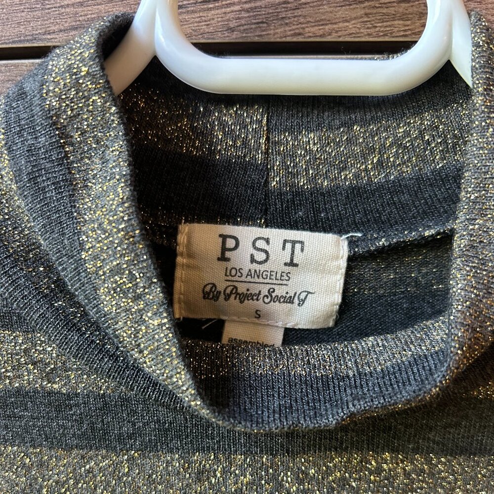 PST by Project Social T Metallic Striped Mock Neck Top – Size Small